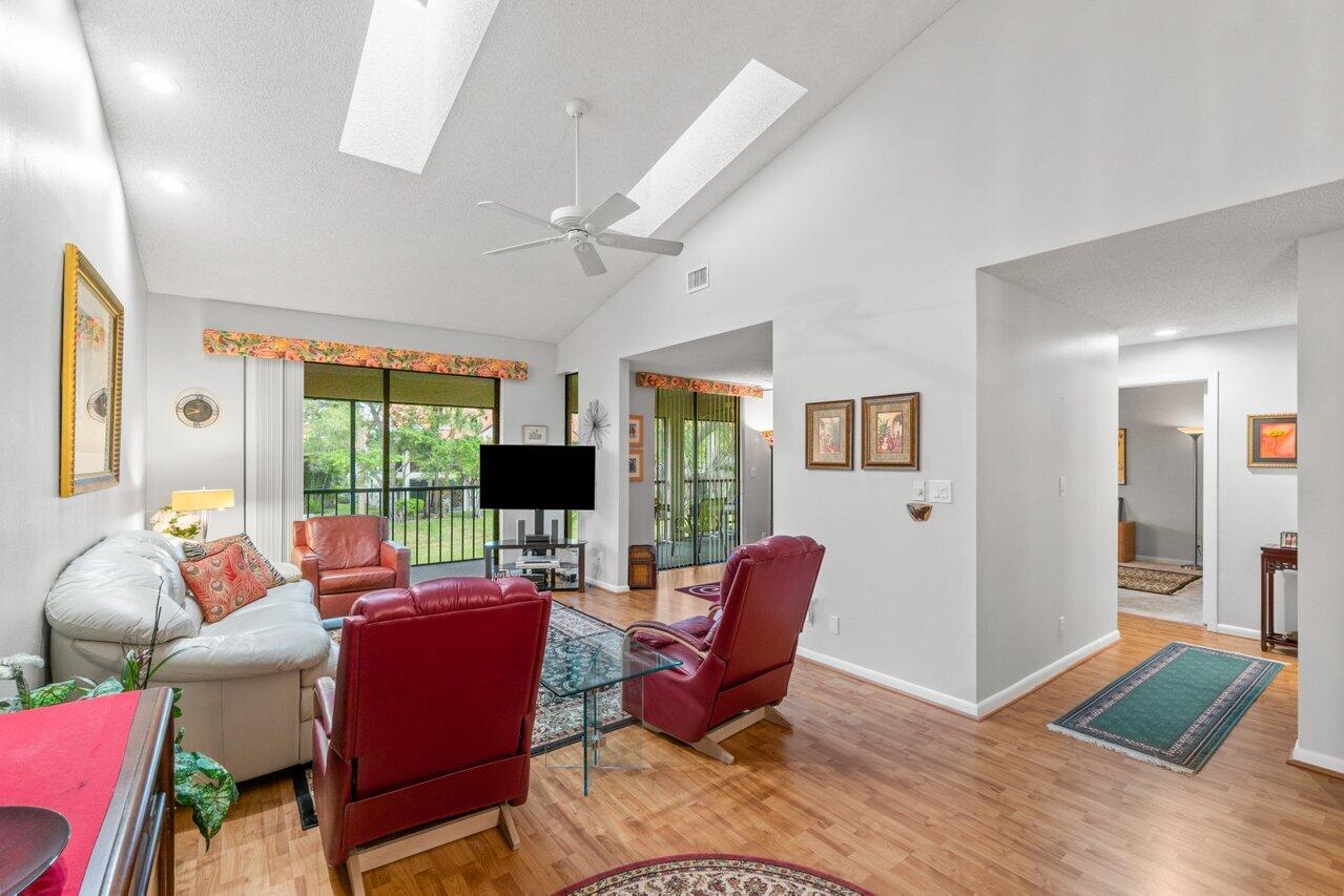 7906 La Mirada Drive Boca Raton, FL 33433 - Photo 15 of 38 015-7906LaMiradaDrive-BocaRaton-FL-33433