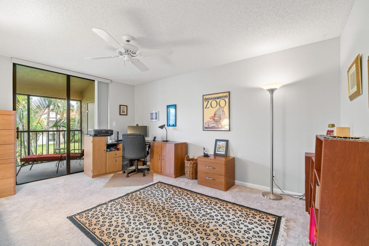 7906 La Mirada Drive Boca Raton, FL 33433 - Photo 23 of 38 024-7906LaMiradaDrive-BocaRaton-FL-33433