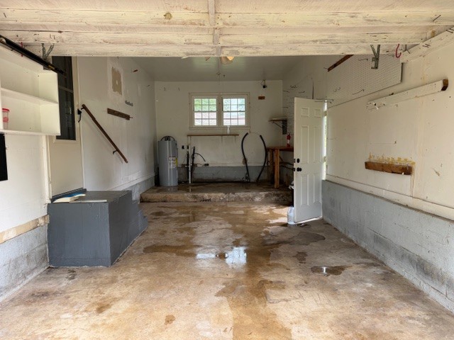 12 Perkins Road Fayetteville, TN 37334 - Photo 24 of 25 a view of livingroom with furniture and windows