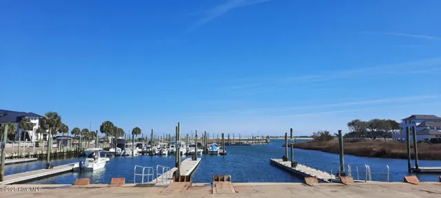 $82,000 | 801 Paoli Court, Unit 22' DRY SLIP D44( 1237 ), Wilmington, NC 28409