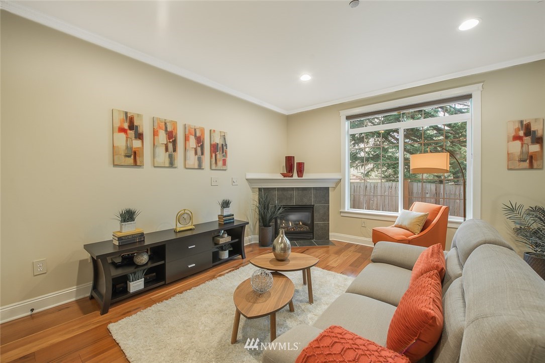 909 225th Place Southeast Bothell, WA 98021 - Photo 2 of 23