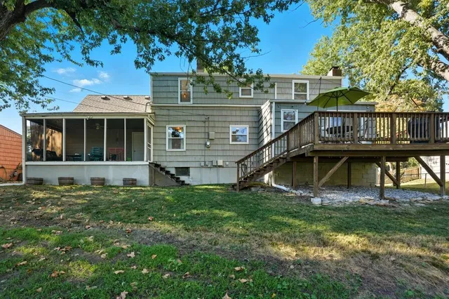 $360,000 | 6419 West 62nd Street, Mission, KS 66202