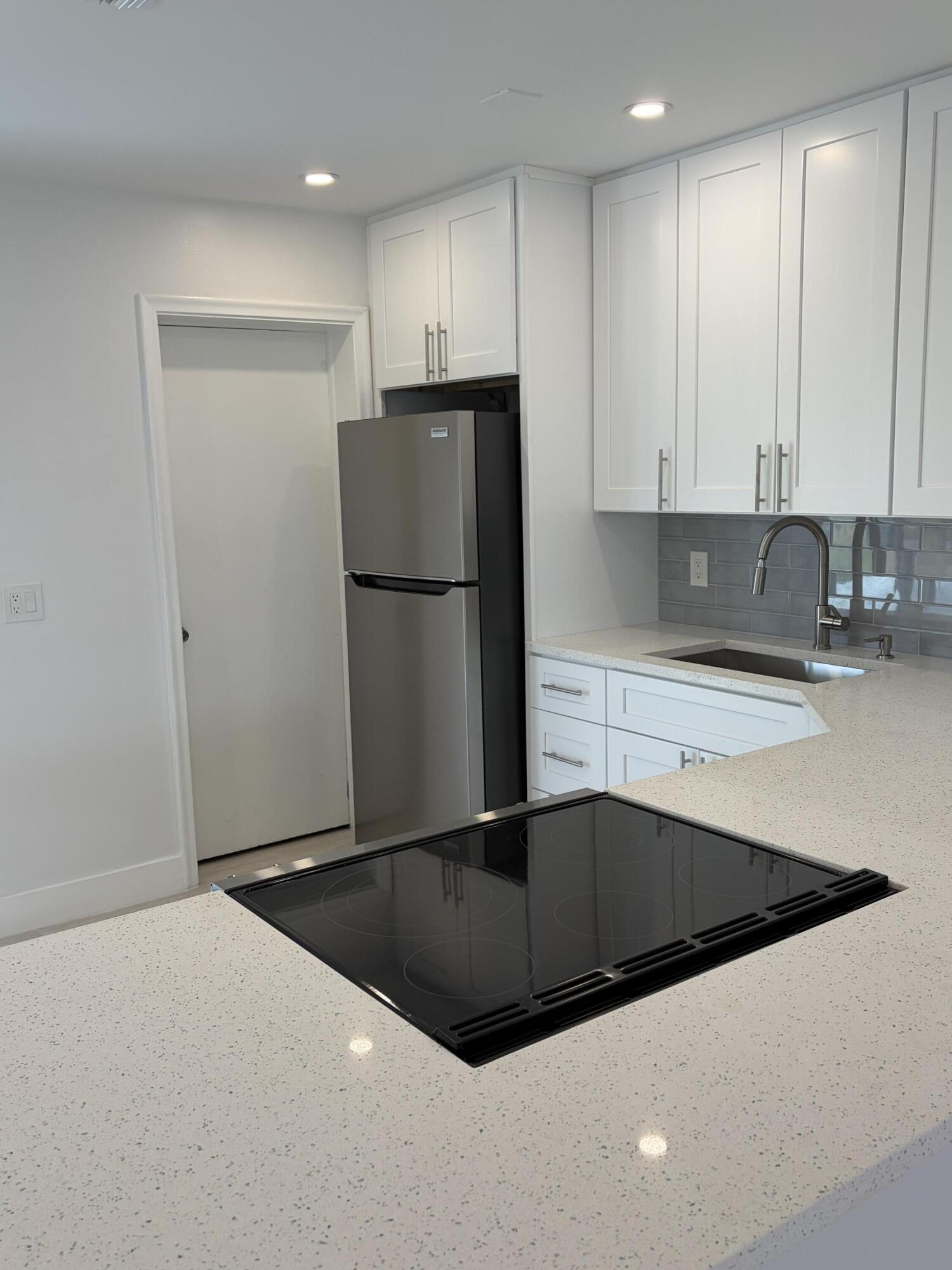 2812 Duke Lane Delray Beach, FL 33445 - Photo 8 of 21 IMG_0945