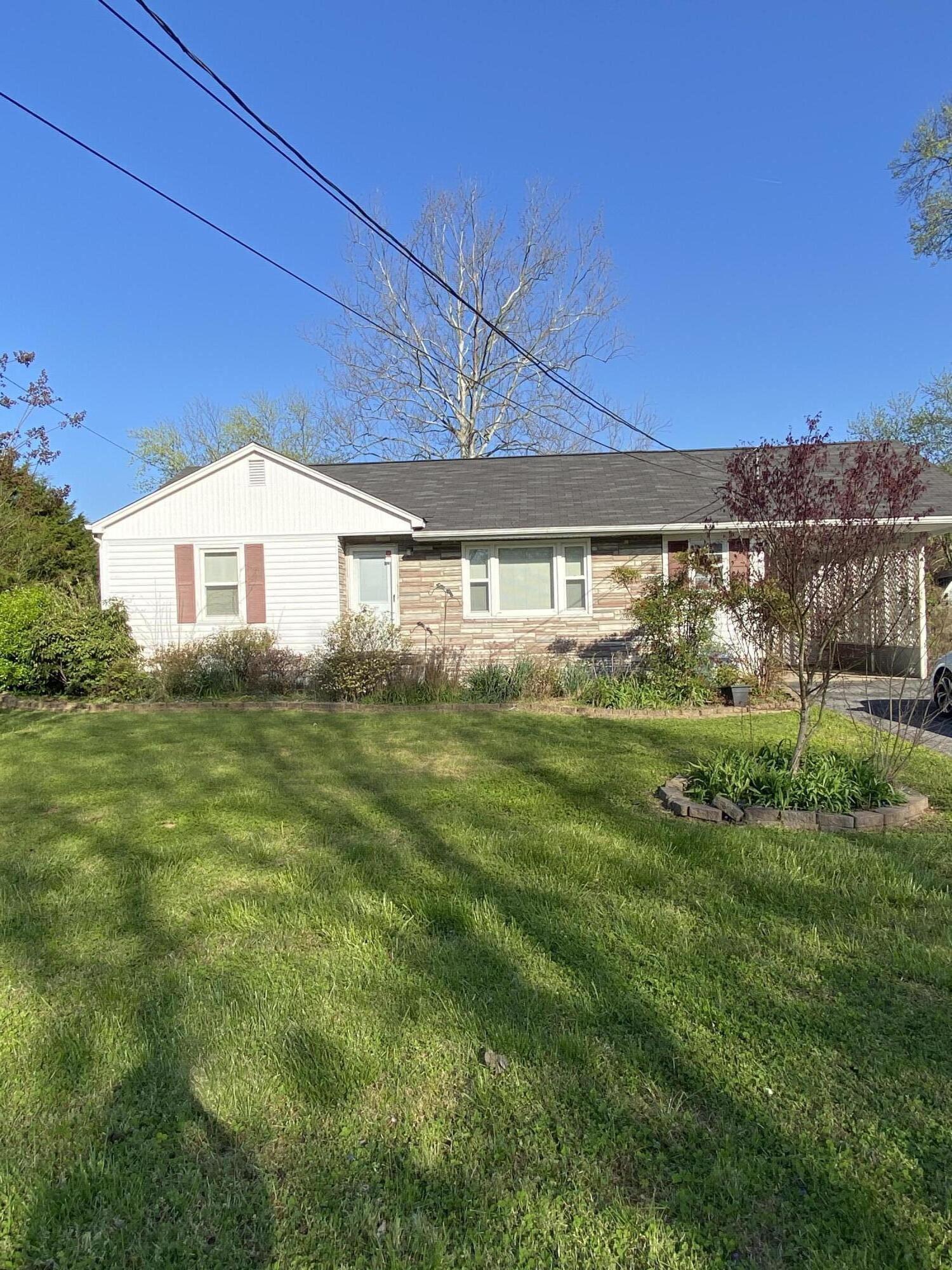 404 Riverside Drive Clinton, TN 37716 - Photo 1 of 19 IMG_1688
