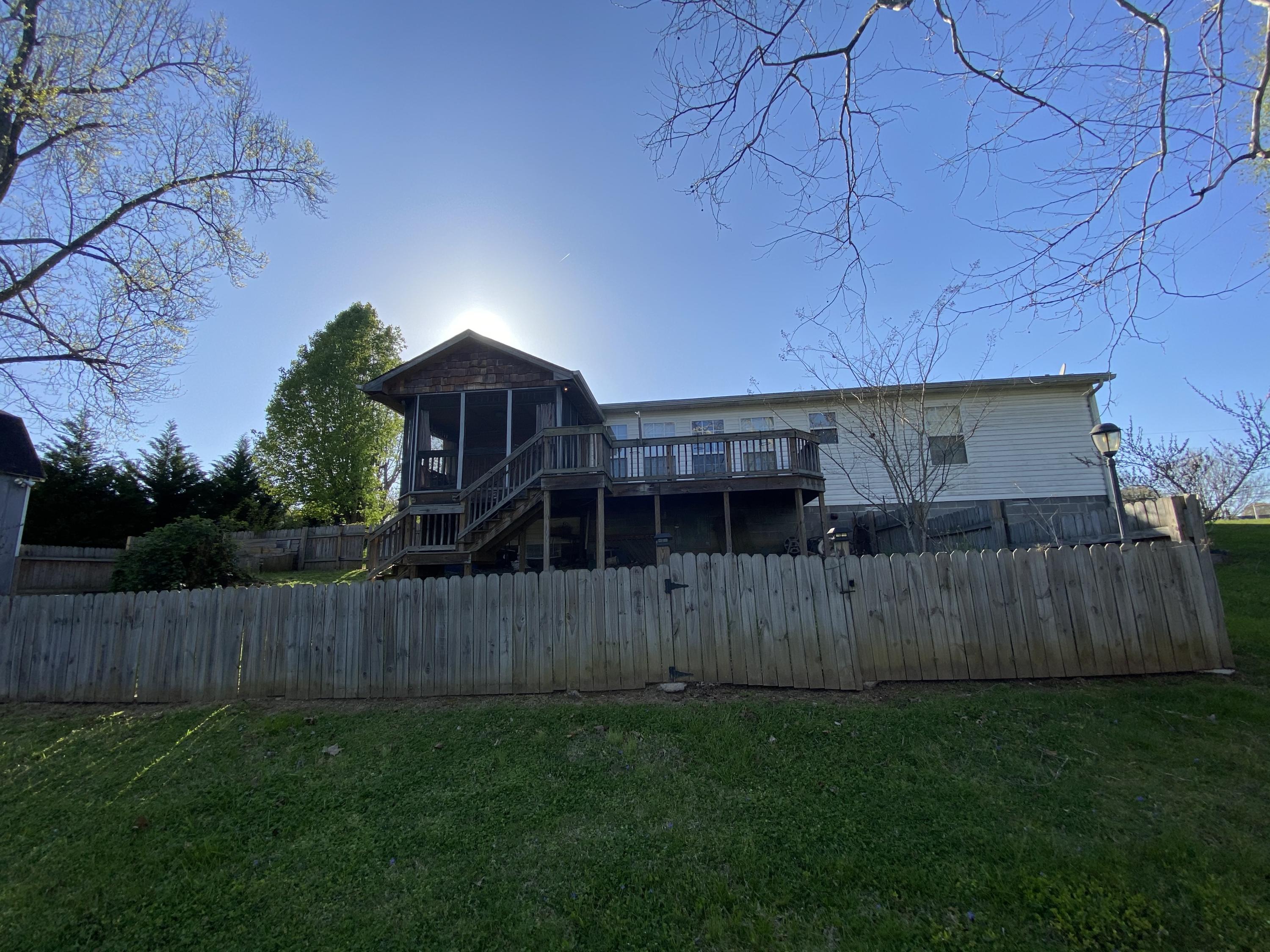404 Riverside Drive Clinton, TN 37716 - Photo 15 of 19 IMG_1692