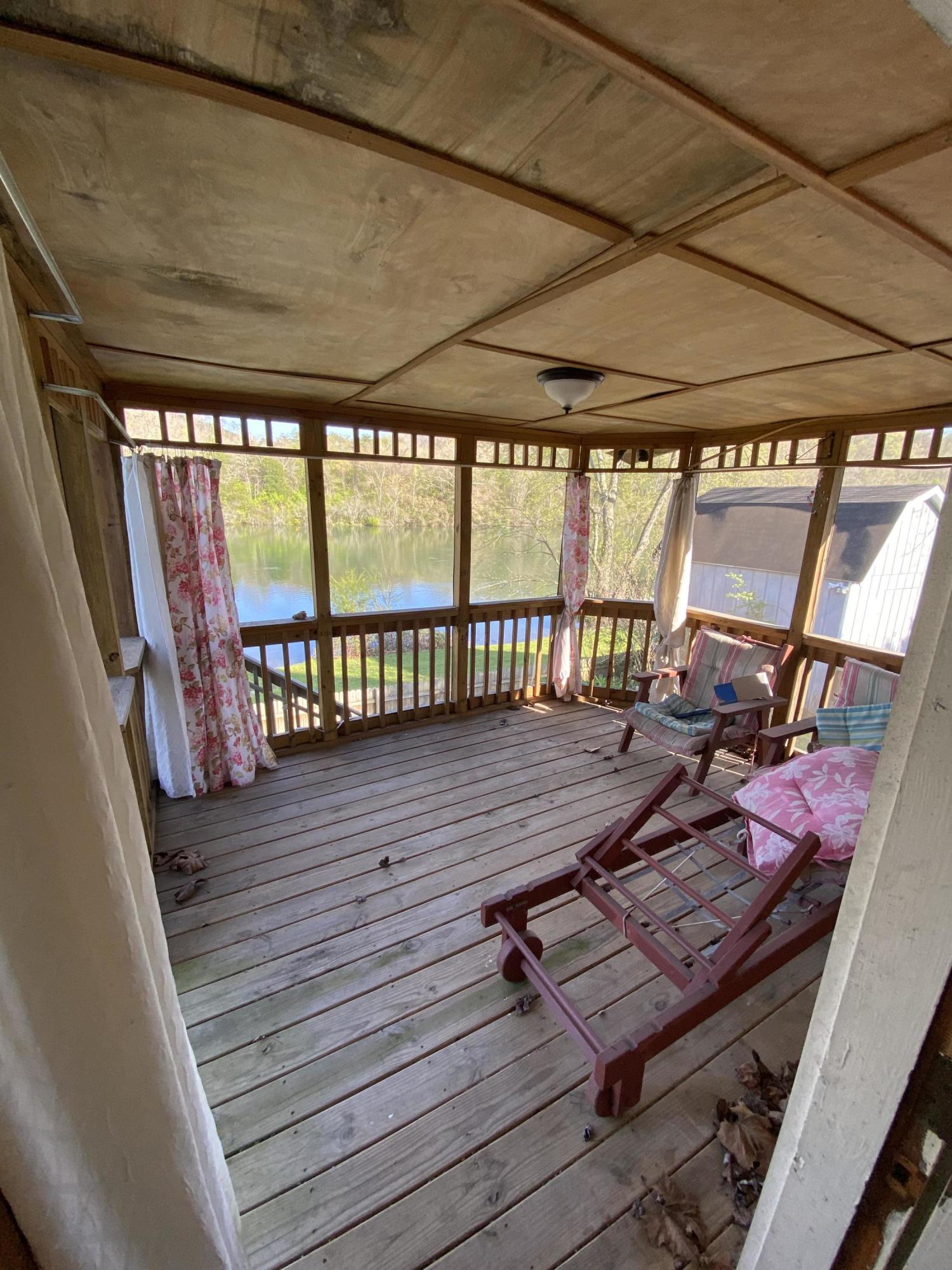 404 Riverside Drive Clinton, TN 37716 - Photo 16 of 19 IMG_1698
