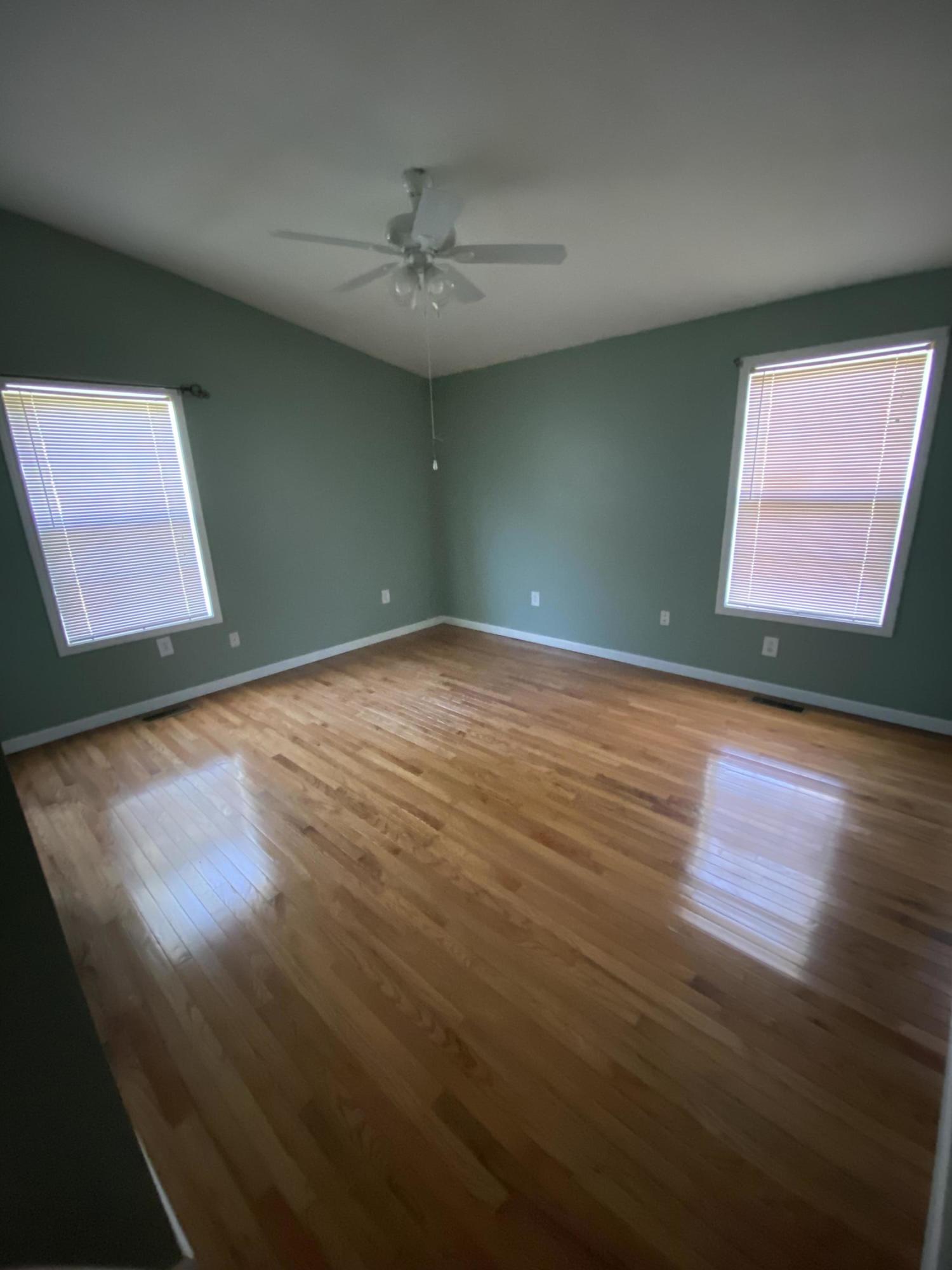 404 Riverside Drive Clinton, TN 37716 - Photo 8 of 19 IMG_1681