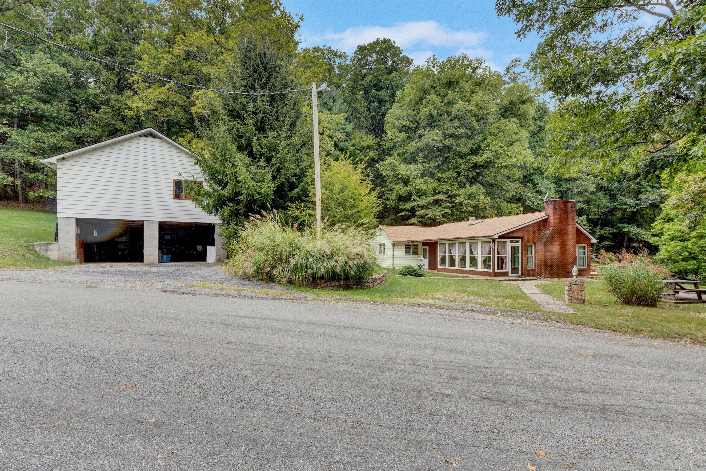 204 Boone Road Covington, VA 24426 - Photo 30 of 31 30-201A1629
