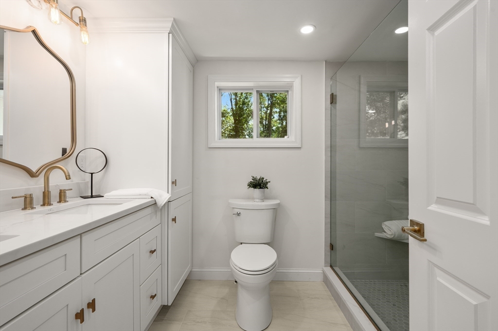 8 Elginwood Road Peabody, MA 01960 - Photo 24 of 38