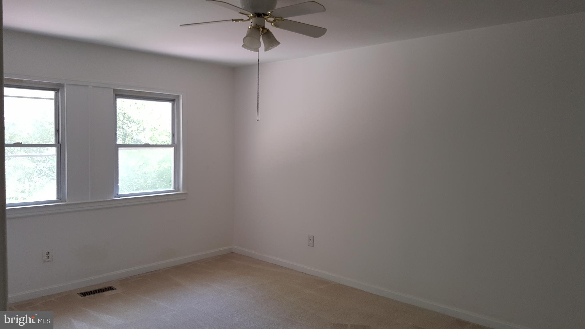 302 South Harrison Road Sterling, VA 20164 - Photo 11 of 24 Bedroom (Master) 16 x 12