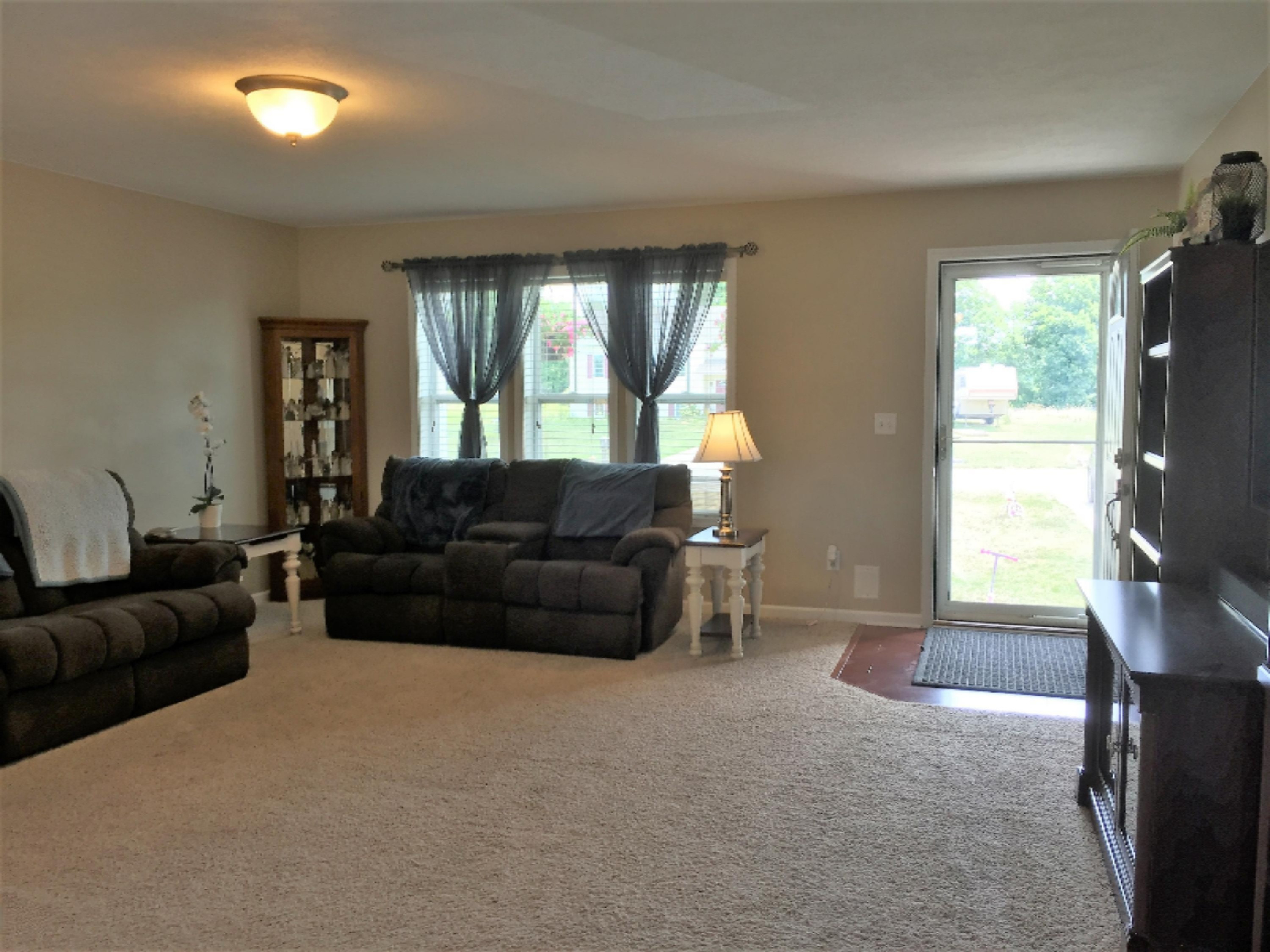8730 Meadowrue Road Portland, MI 48875 - Photo 14 of 48 Living Room