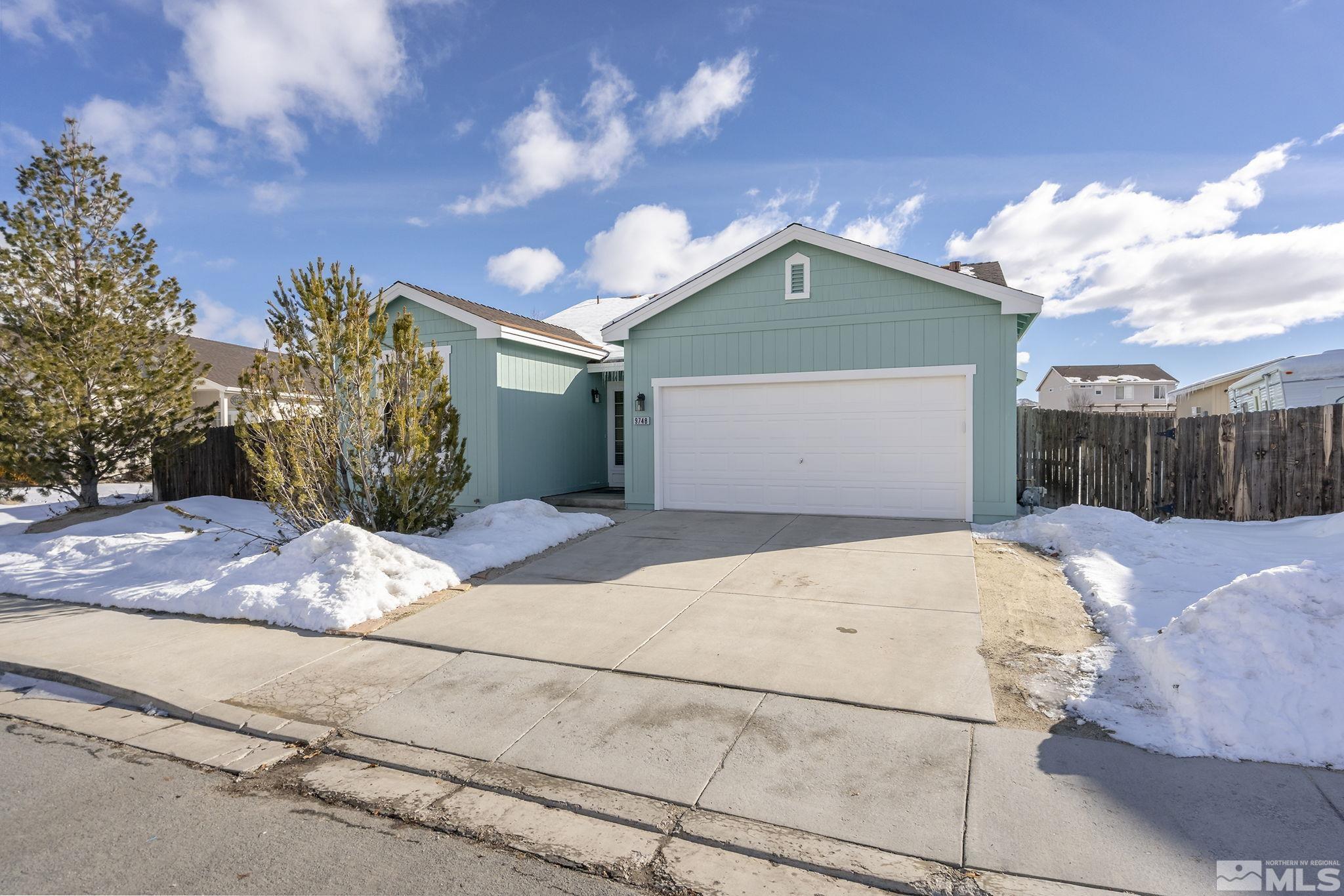 9748 Autumn Leaf Way Reno, NV 89506 - Photo 2 of 20 Photo 2