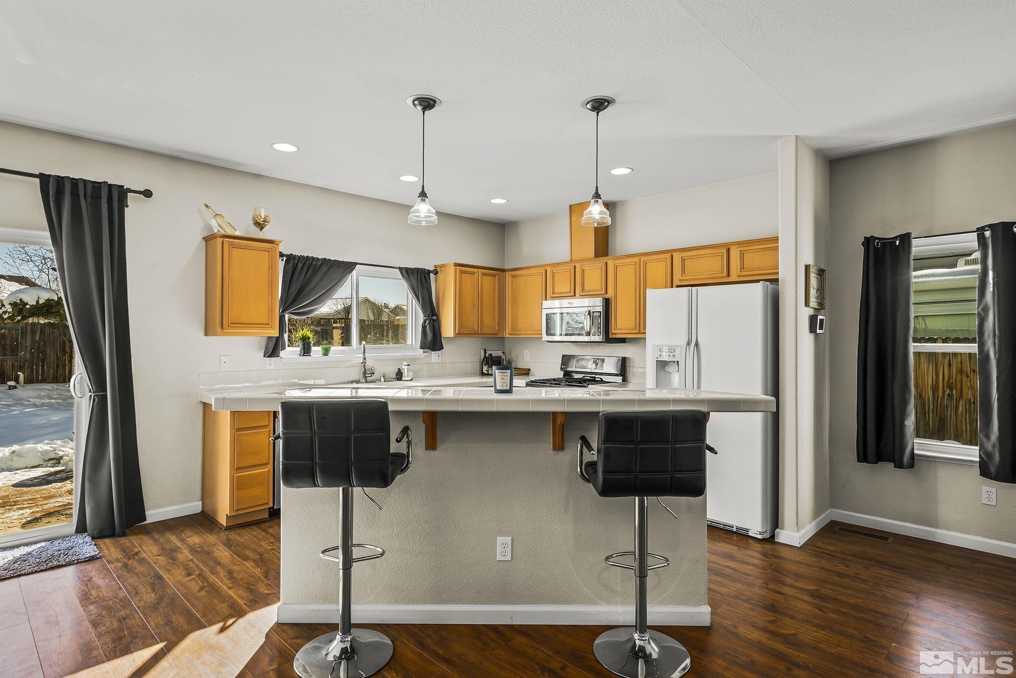 9748 Autumn Leaf Way Reno, NV 89506 - Photo 7 of 20 Photo 7