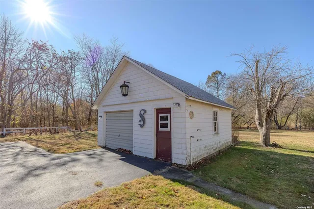 $1,350,000 | 2055 Boisseau Avenue, Southold, NY 11971