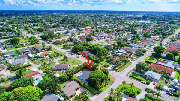 $3,600 | 2478 Kentucky Street, West Palm Beach, FL 33406