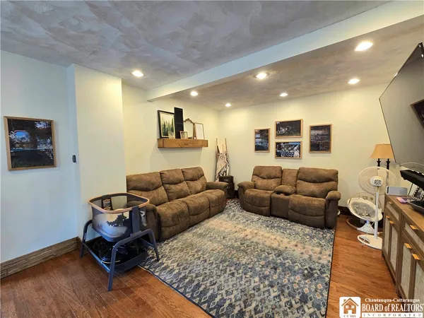 $171,300 | 10 King Street, Eldred, PA 16731