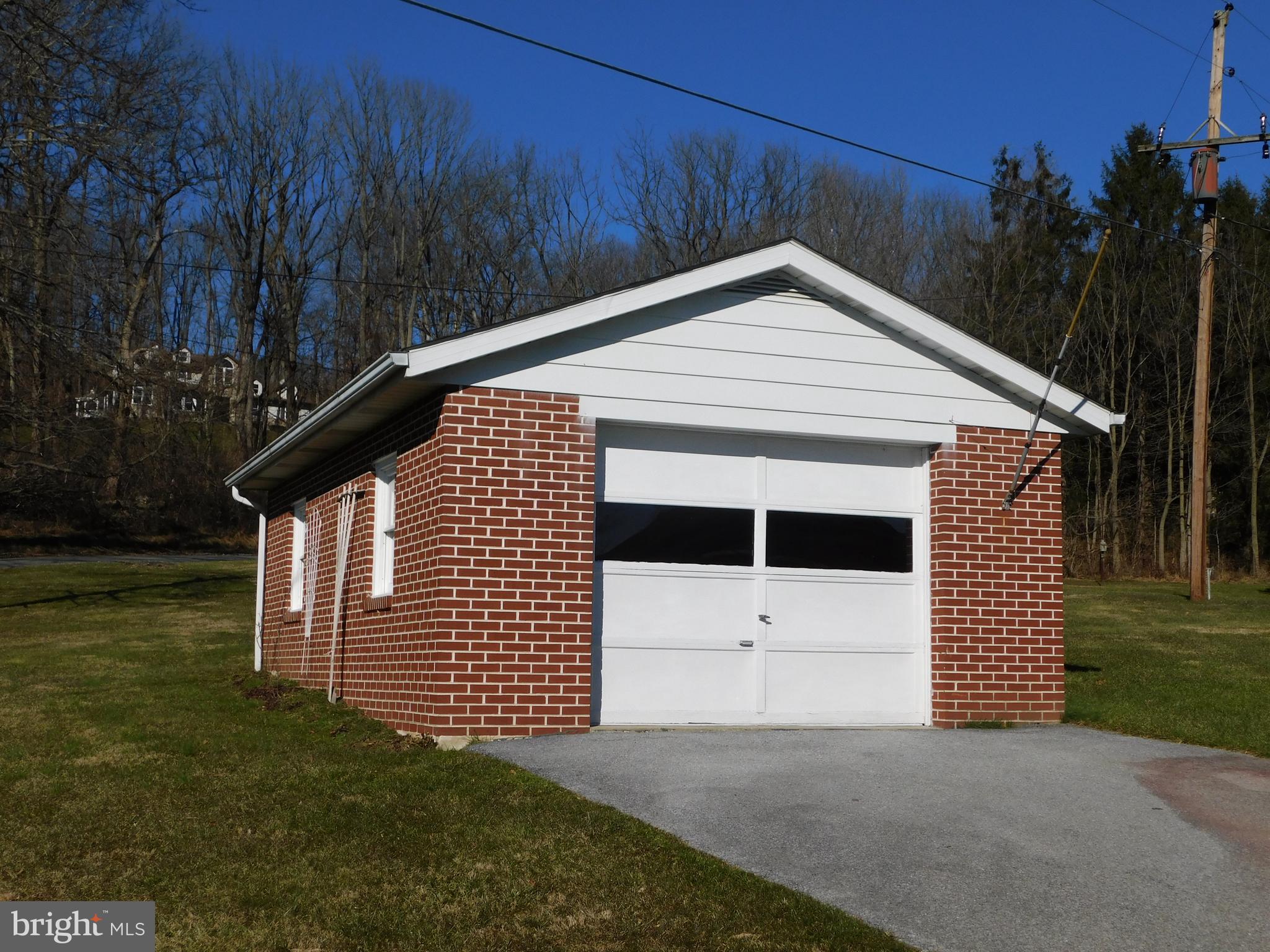 149 Old Boyer Road Fleetwood, PA 19522 - Photo 6 of 29 Gallery Image 6