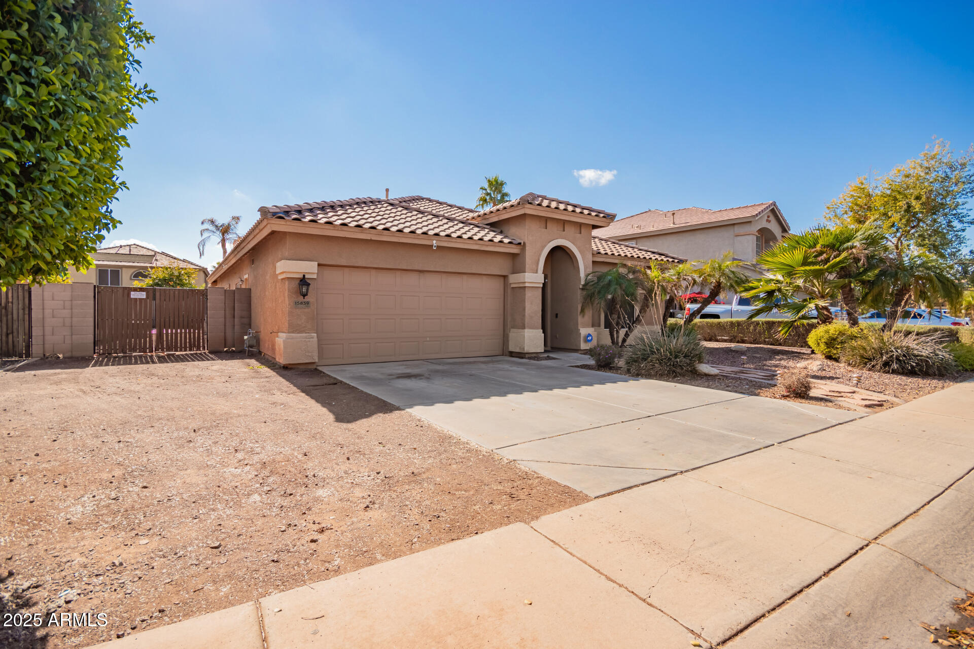 15839 West Calavar Road Surprise, AZ 85379 - Photo 3 of 38 03 - Calavar
