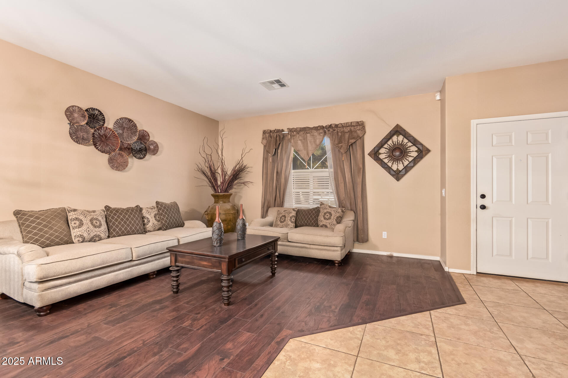 15839 West Calavar Road Surprise, AZ 85379 - Photo 8 of 38 08 - Calavar