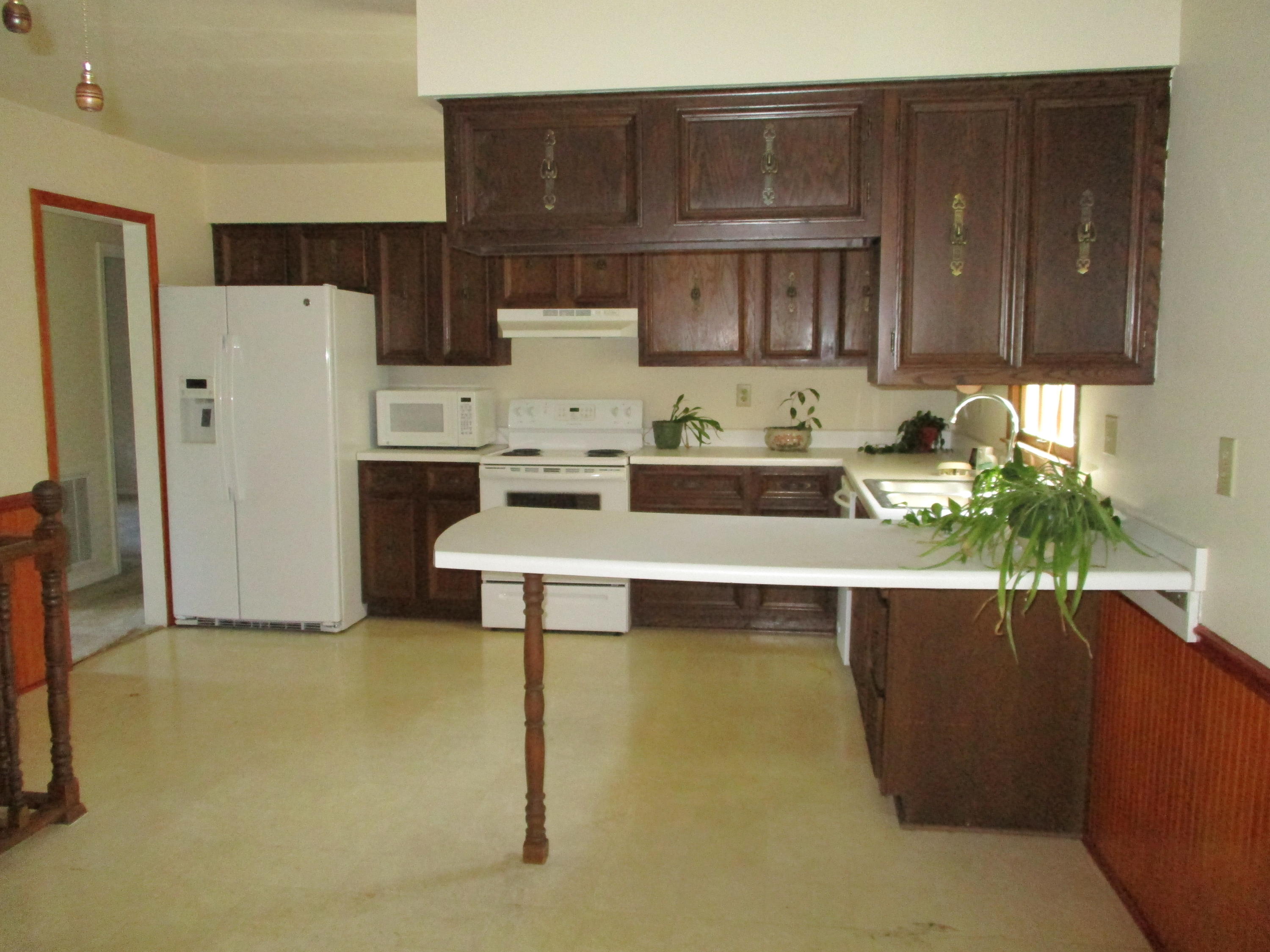 118 Old Brook Road Vinton, VA 24179 - Photo 5 of 15 Kitchen