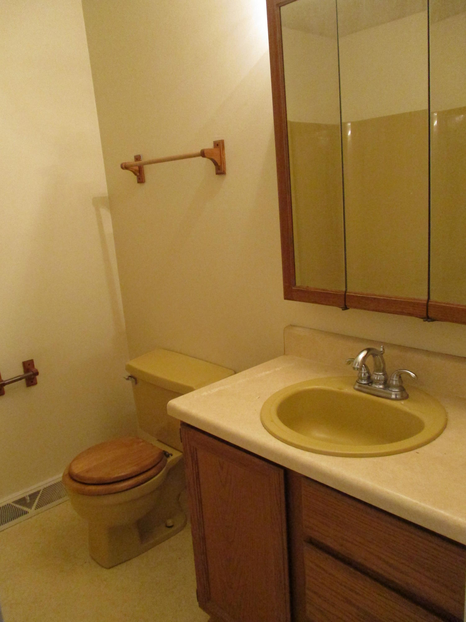 118 Old Brook Road Vinton, VA 24179 - Photo 6 of 15 full bath
