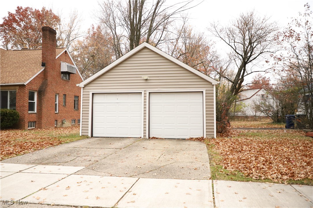 1008 Woodview Road Cleveland, OH 44121 - Photo 36 of 38 Gallery Image 36
