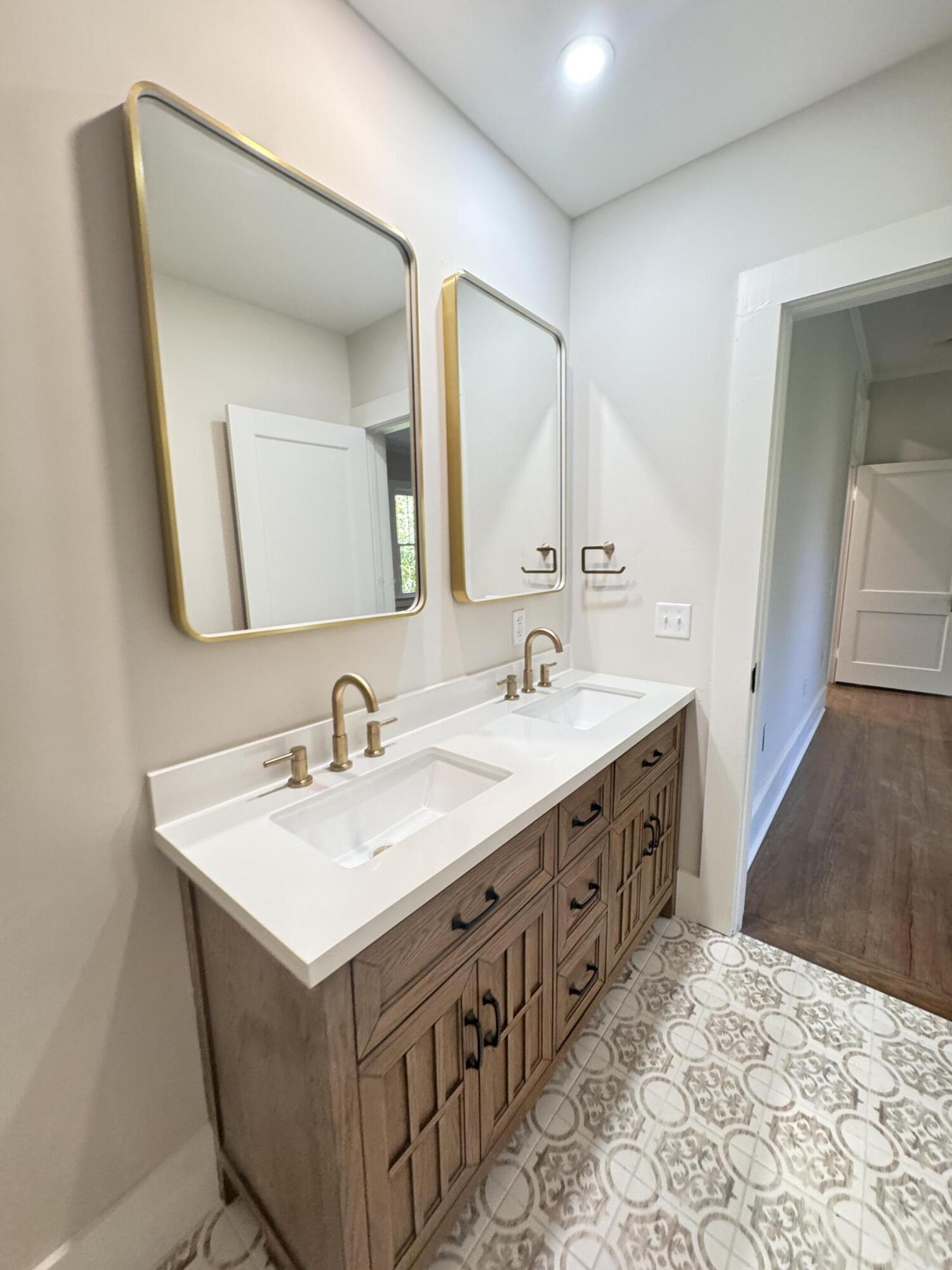 800 Hampton Street Walterboro, SC 29488 - Photo 91 of 136 800 Hampton Street (105)
