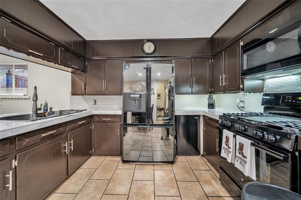 3422 Tangle Terrace Dallas, TX 75233 - Photo 9 of 25