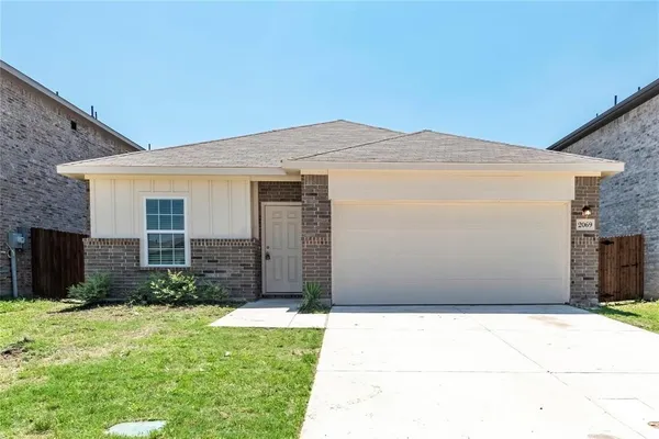 $1,995 | 2069 Hartley Drive, Forney, TX 75126