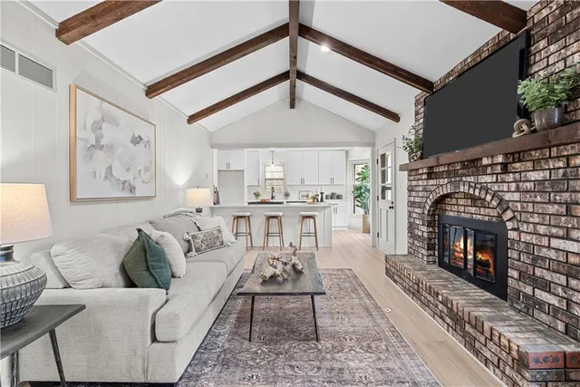 $325,000 | 17813 East 26th Street South, Independence, MO 64057