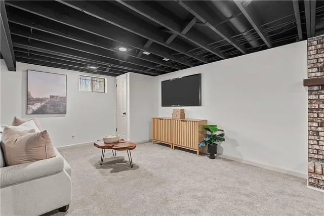 $325,000 | 17813 East 26th Street South, Independence, MO 64057