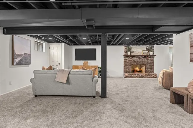 $325,000 | 17813 East 26th Street South, Independence, MO 64057