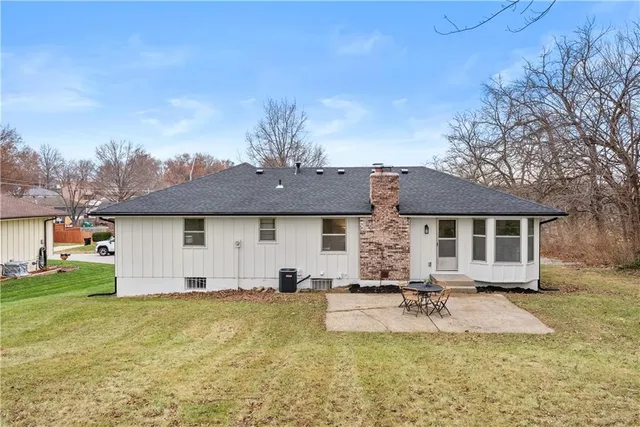 $325,000 | 17813 East 26th Street South, Independence, MO 64057