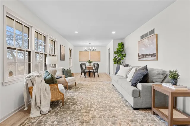 $325,000 | 17813 East 26th Street South, Independence, MO 64057