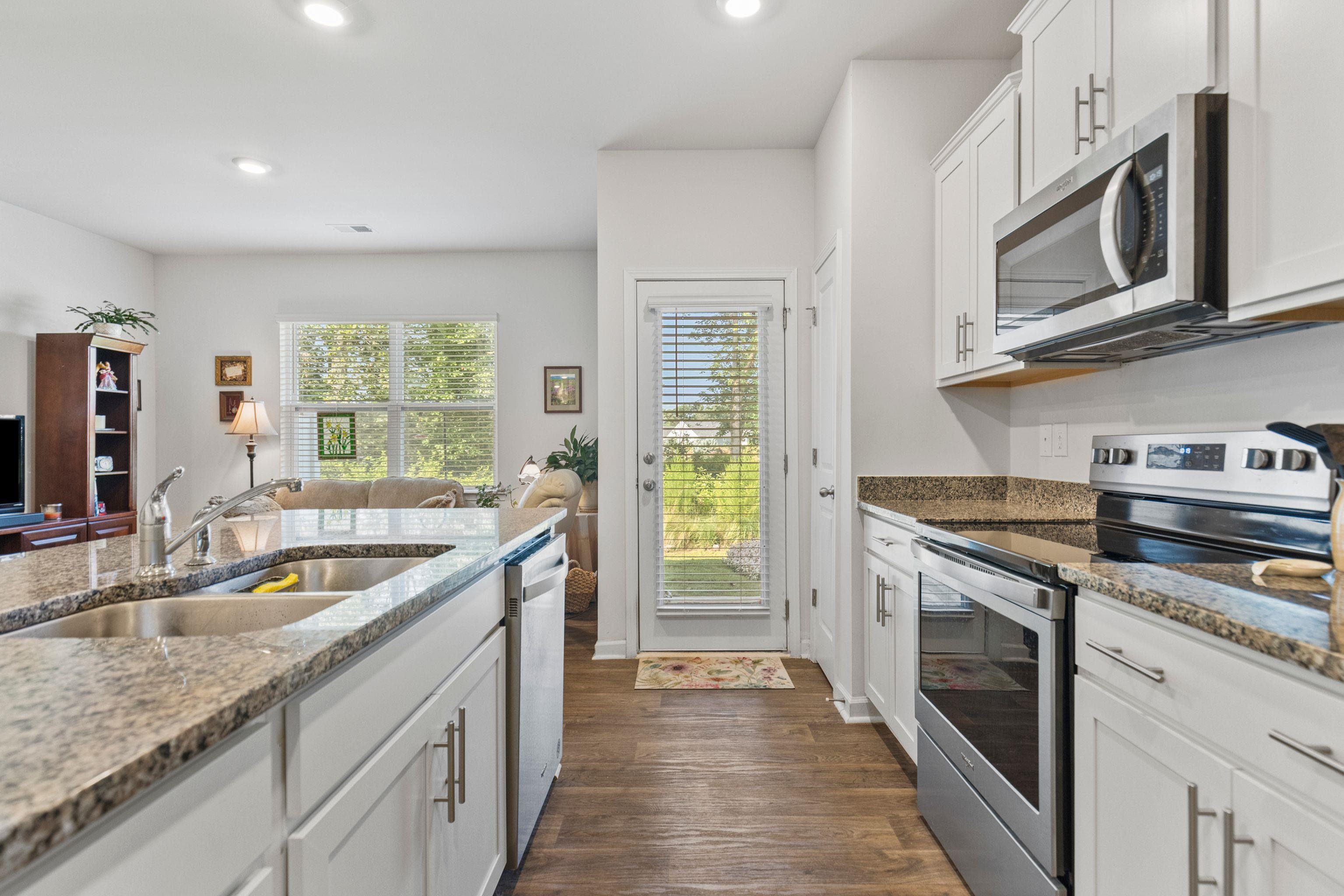 1418 Bella Grace Court Boiling Springs, SC 29316 - Photo 7 of 32
