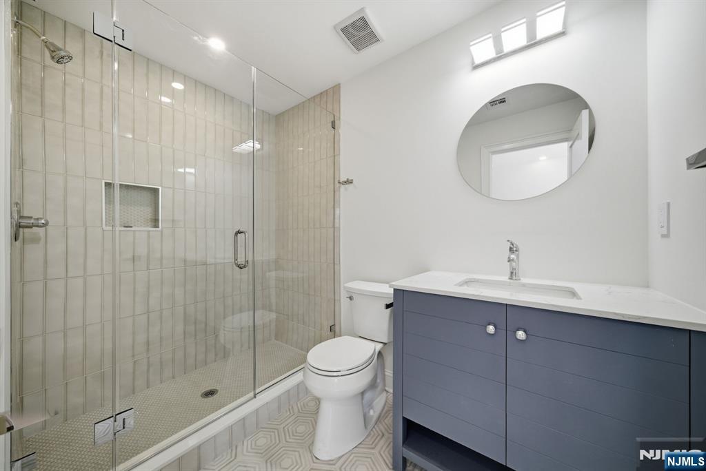 28 Irving Street Montclair, NJ 07042 - Photo 26 of 34