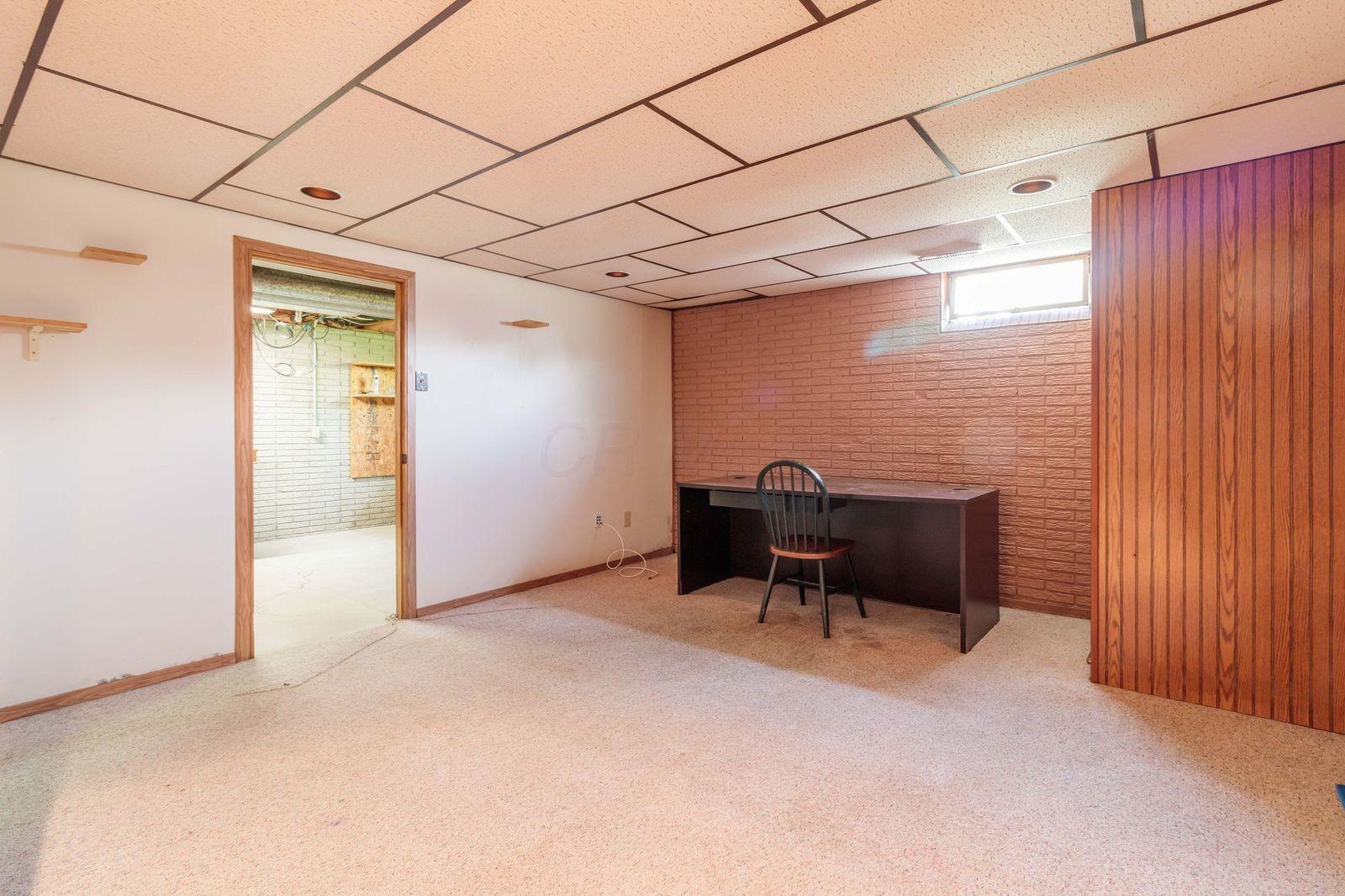 952 Hines Road Columbus, OH 43230 - Photo 30 of 38 Gallery Image 30