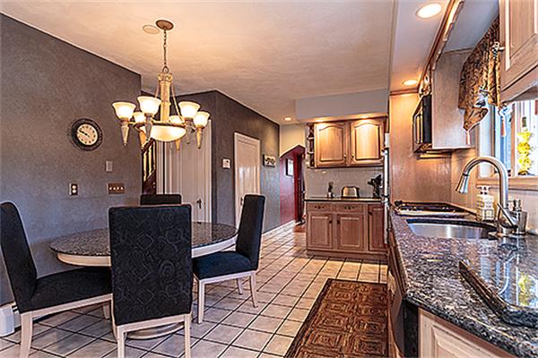 65 Richardson Road Belmont, MA 02478 - Photo 6 of 30 Gallery Image 6