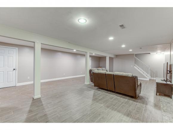 1075 Cox Road West Harrison, IN 47060 - Photo 21 of 27 Gallery Image 21