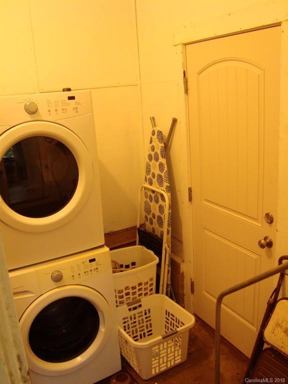 85 Wall Road Tryon, NC 28782 - Photo 15 of 22 a utility room with dryer and washer