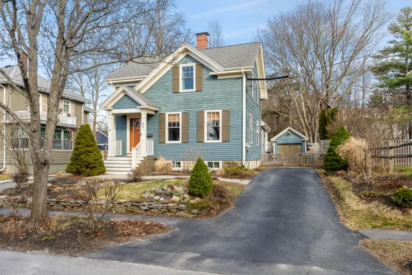 $699,000 | 40 Kenilworth Street, Portland, ME 04102