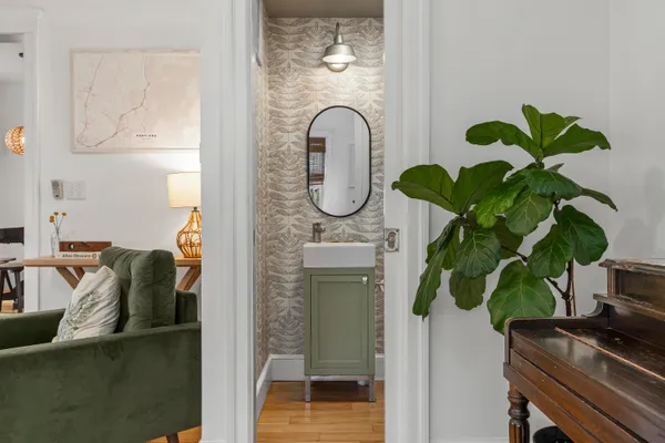 $699,000 | 40 Kenilworth Street, Portland, ME 04102