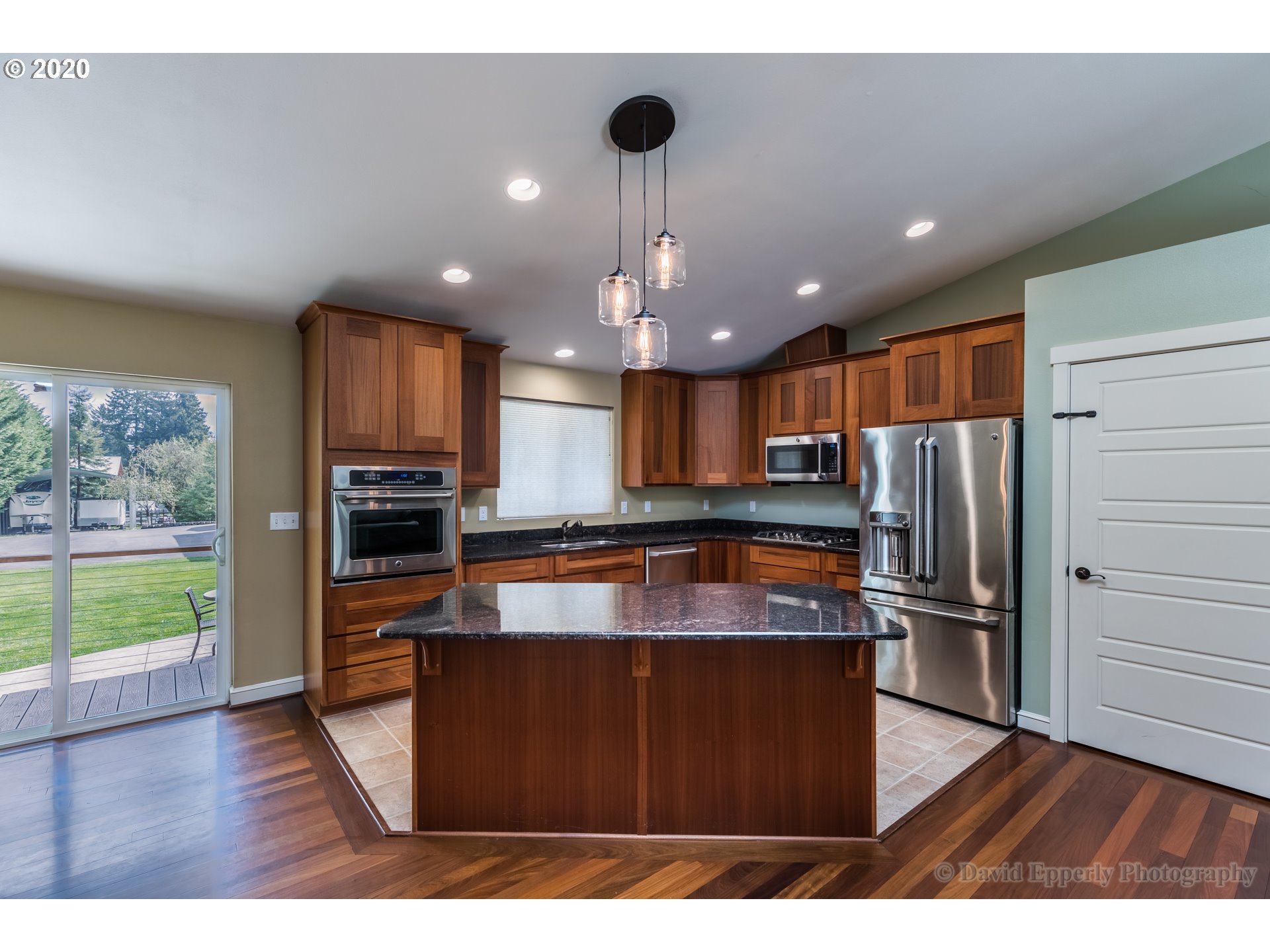 33865 Tarbell Road Scappoose, OR 97056 - Photo 8 of 32 Gallery Image 8