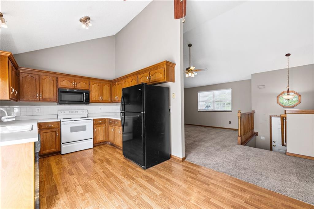 1904 Quail Ridge Drive Liberty, MO 64068 - Photo 12 of 33