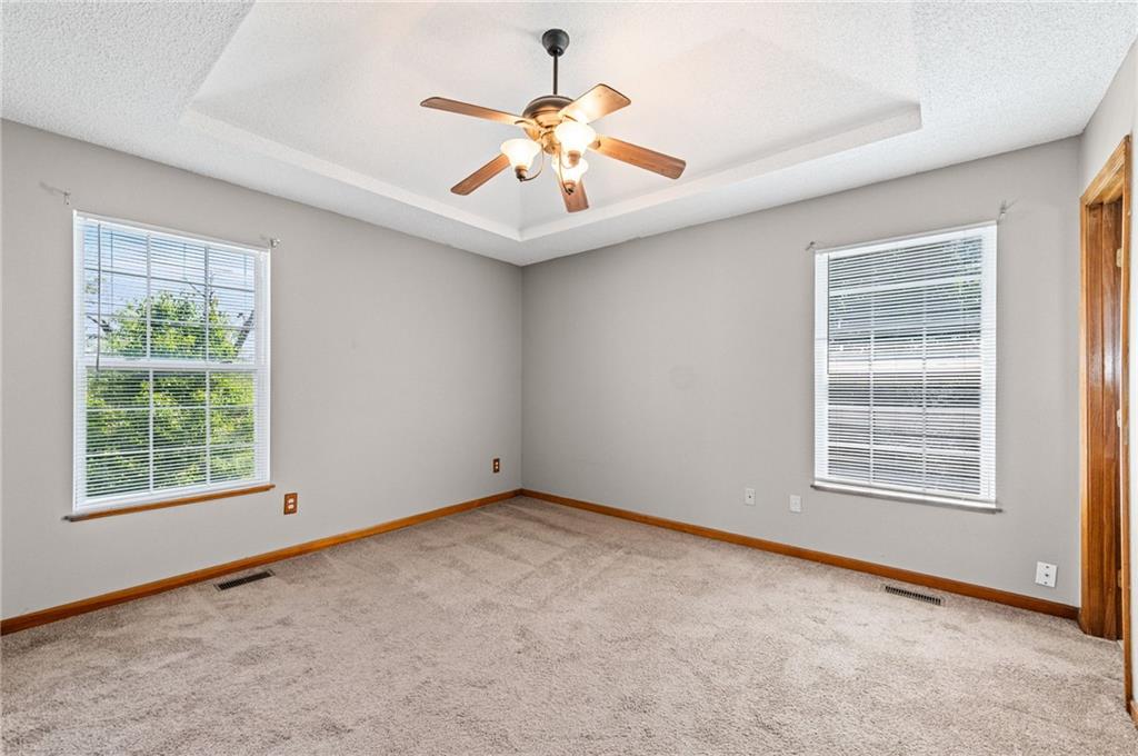 1904 Quail Ridge Drive Liberty, MO 64068 - Photo 19 of 33