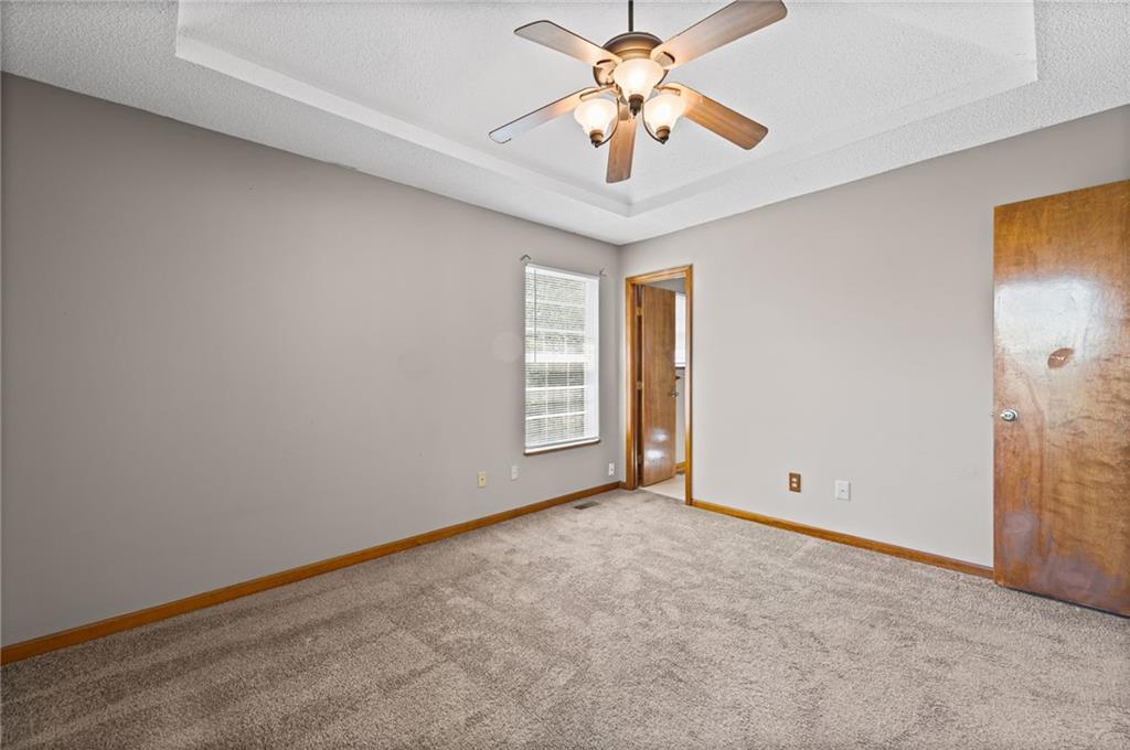 1904 Quail Ridge Drive Liberty, MO 64068 - Photo 20 of 33