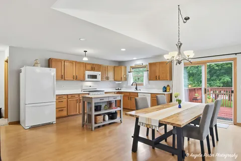 $350,000 | 1642 Wheeler Street, Woodstock, IL 60098