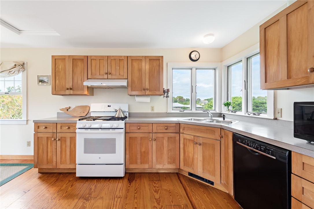 9 Nevada Road Little Compton, RI 02837 - Photo 38 of 44