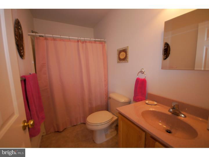 9 Parvin Road Bridgeton, NJ 08302 - Photo 18 of 25 Bathroom