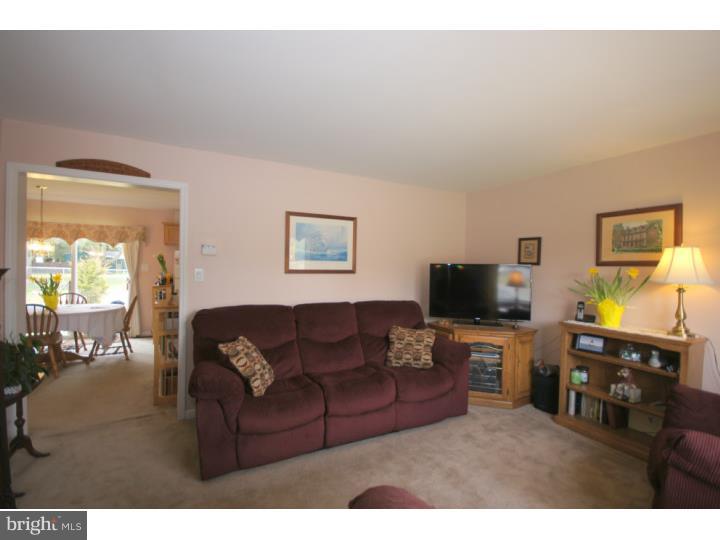 9 Parvin Road Bridgeton, NJ 08302 - Photo 6 of 25 Living Room